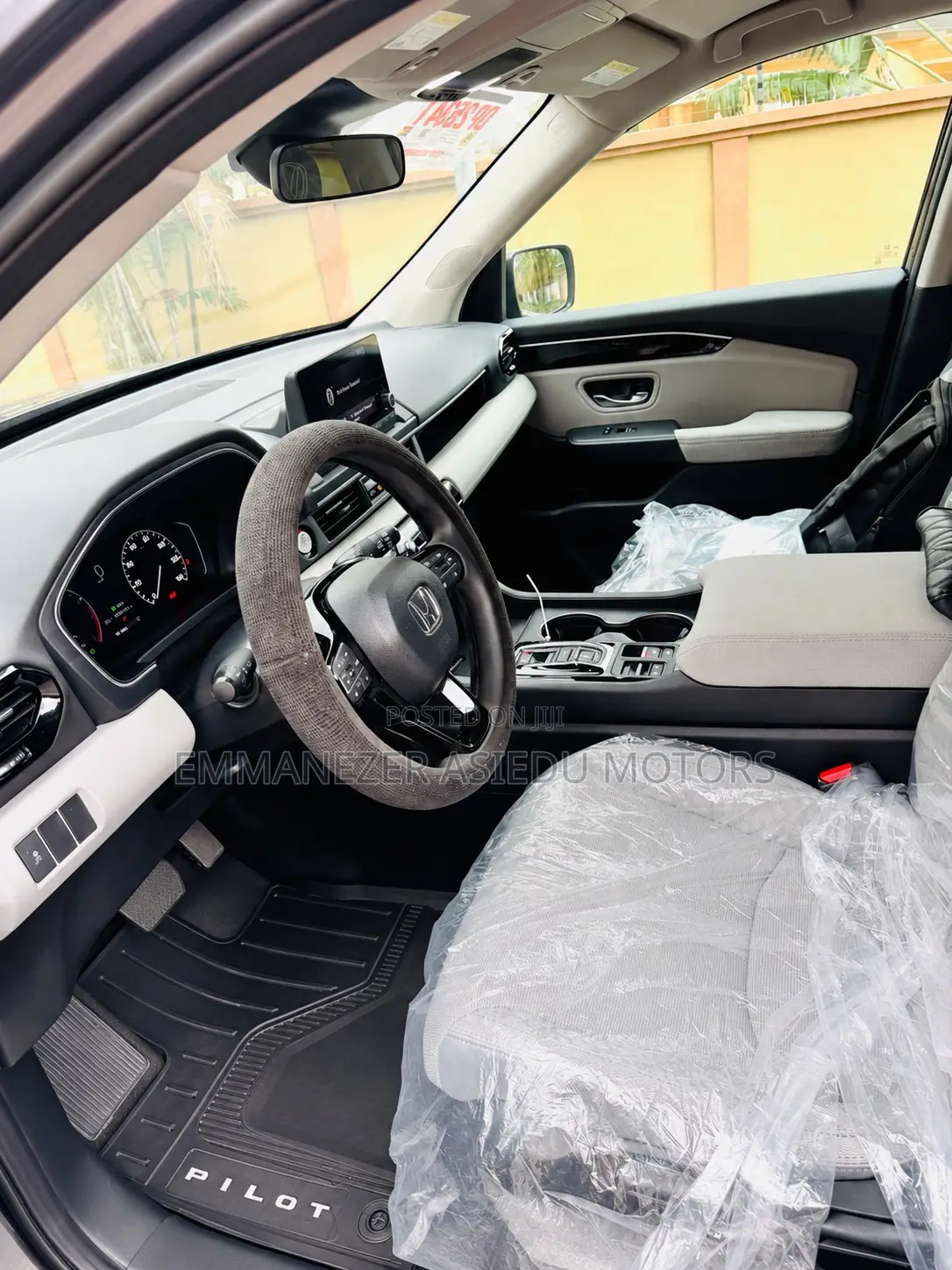 Honda Pilot EX-L 8 Passenger AWD 2023 Gray