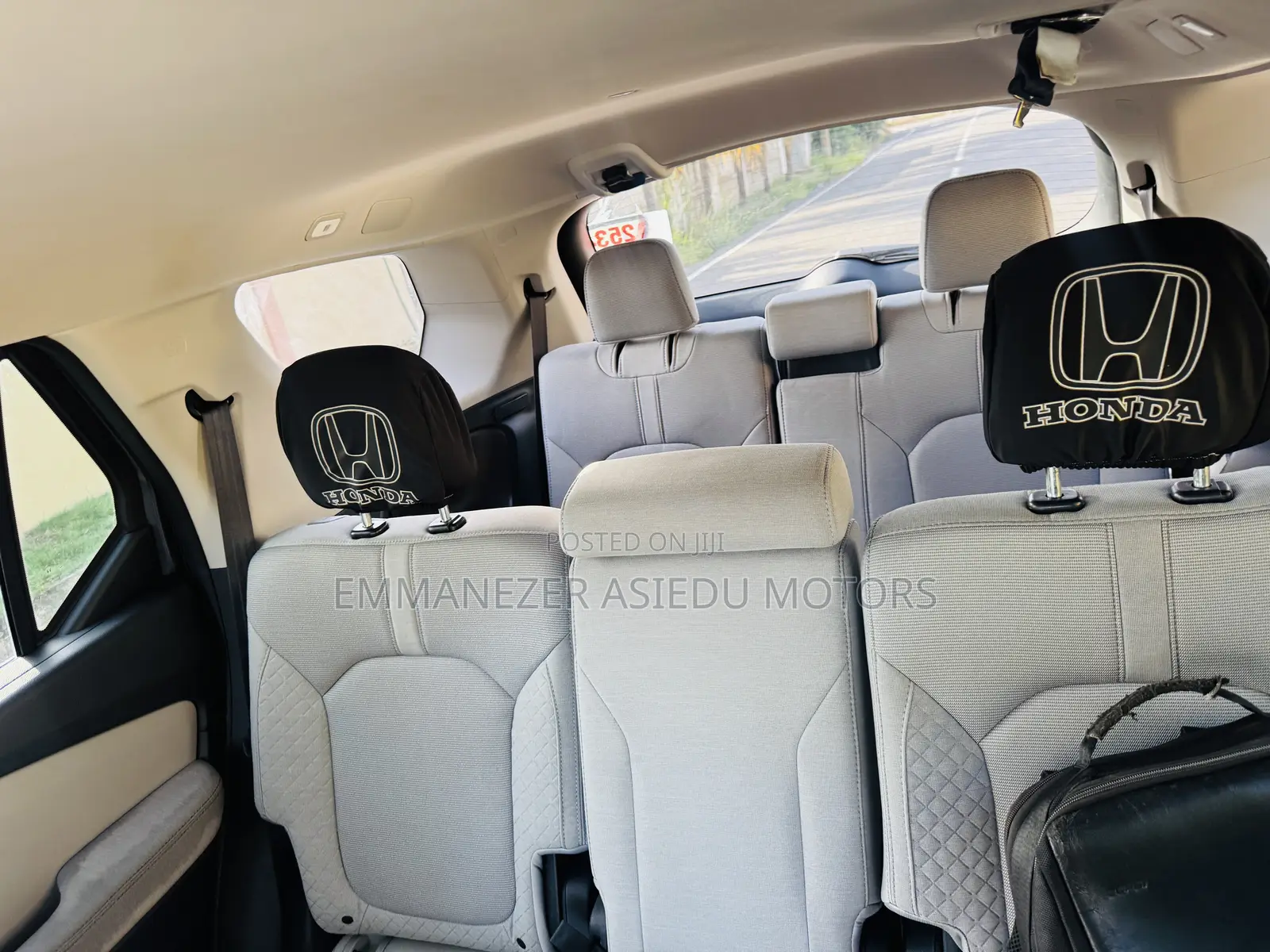 Honda Pilot EX-L 8 Passenger AWD 2023 Gray