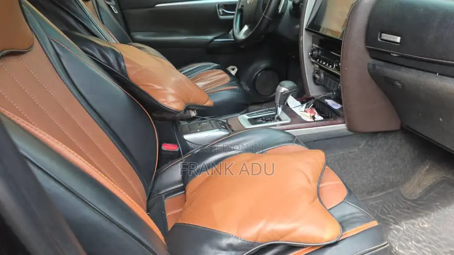 Toyota Fortuner 2018 Black