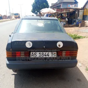 Mercedes-Benz 190E 1990 Black
