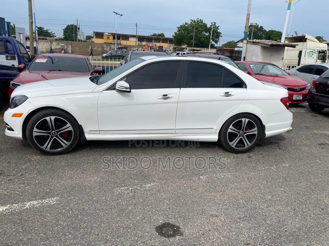 Mercedes-Benz C300 2013 White