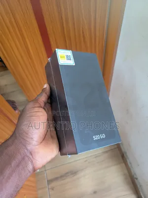 New Samsung Galaxy S20 128 GB Black