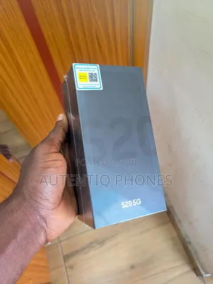 New Samsung Galaxy S20 128 GB Gray