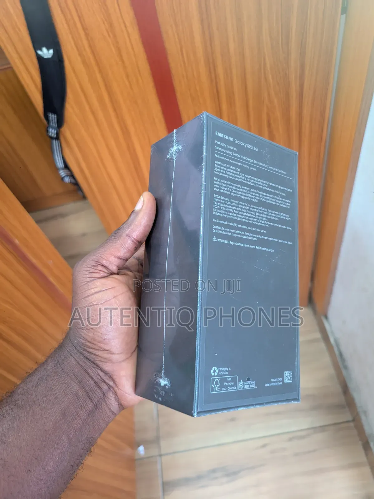 New Samsung Galaxy S20 128 GB Gray