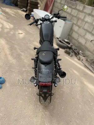 Honda CB 2025 Red