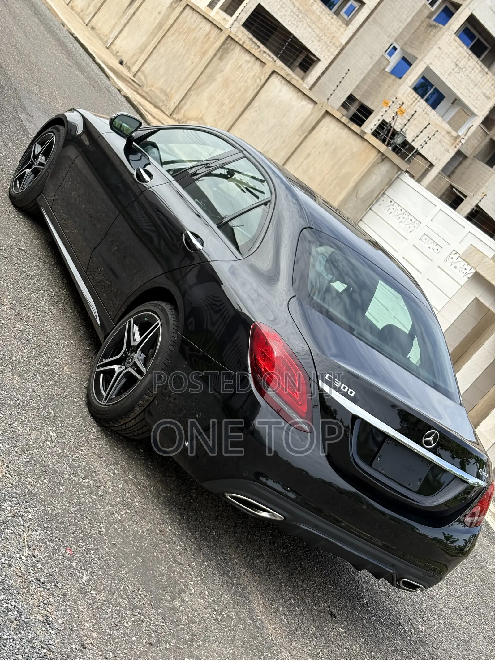Mercedes-Benz C300 2021 Black