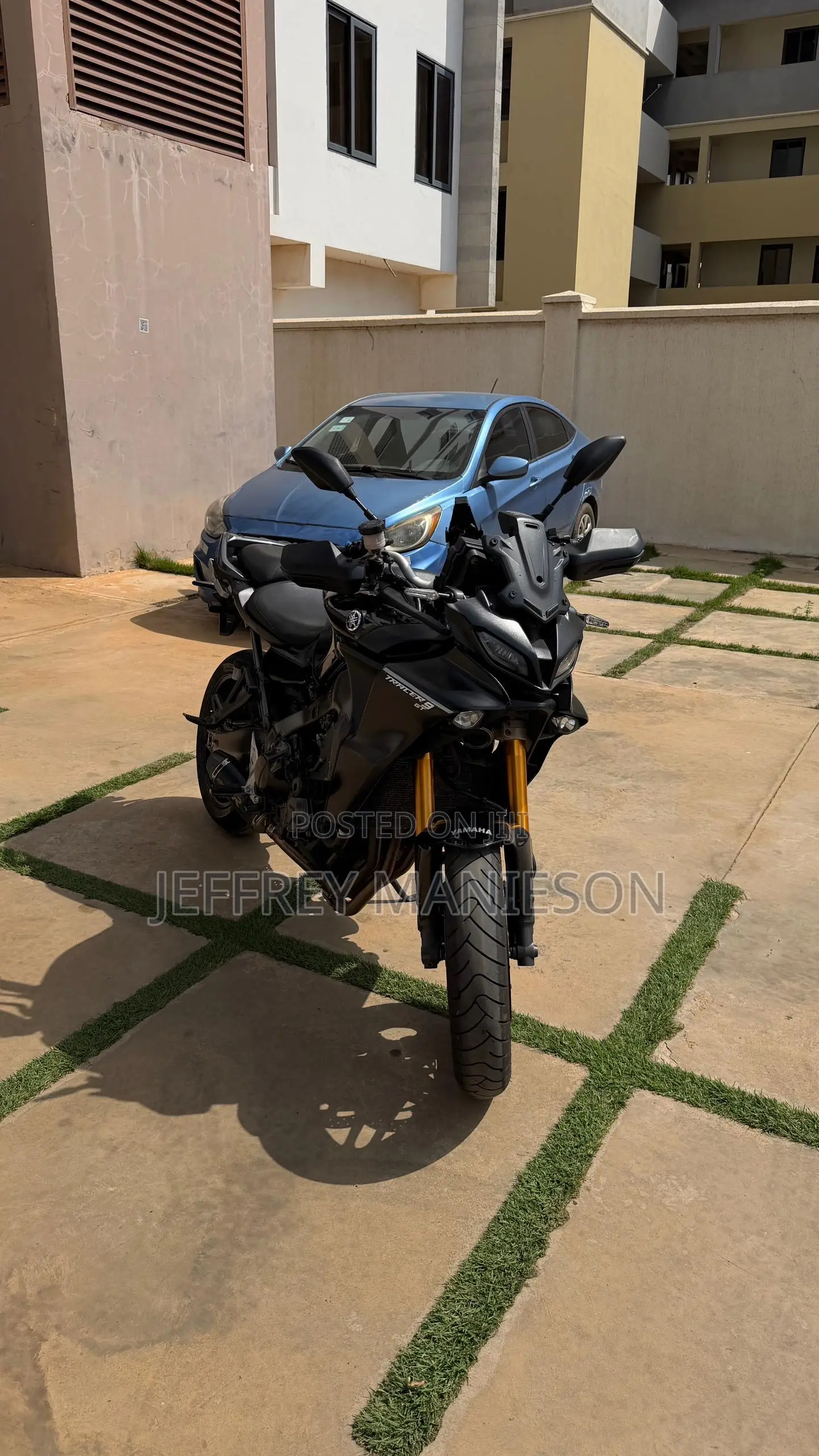 Yamaha 2022 Black