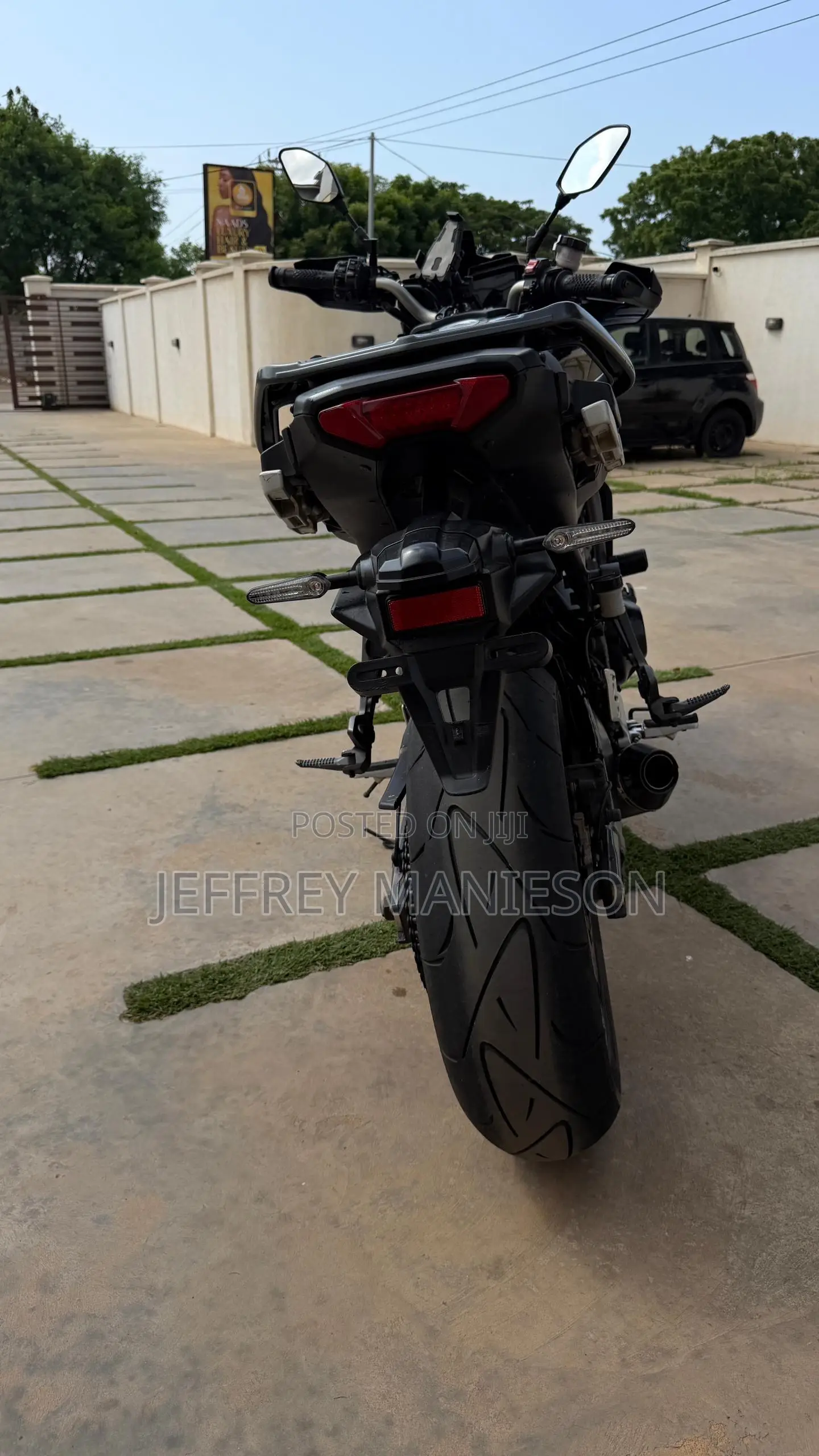 Yamaha 2022 Black