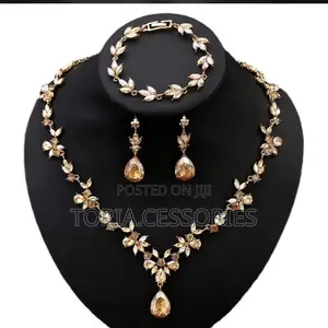 Floral Crystal Necklace