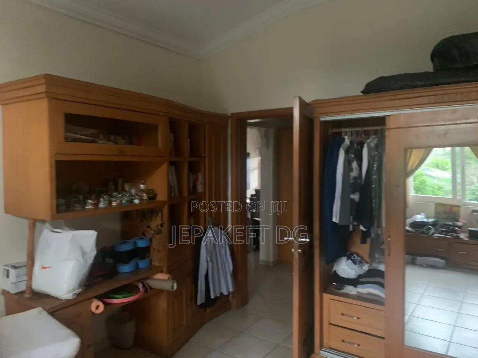 5bdrm House in Dzorwulu for sale