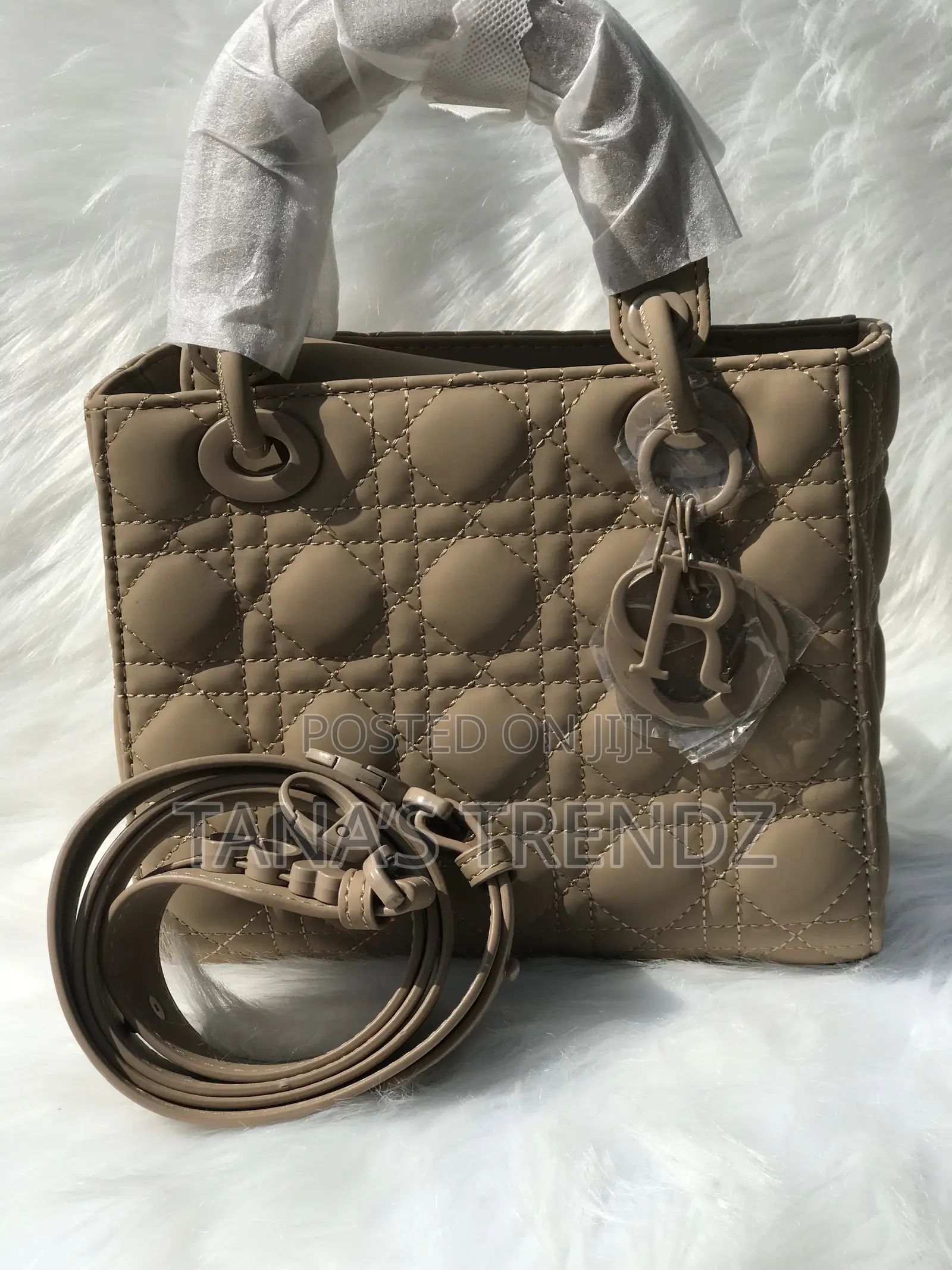 High Quality Leather Bags( Black and Brown)