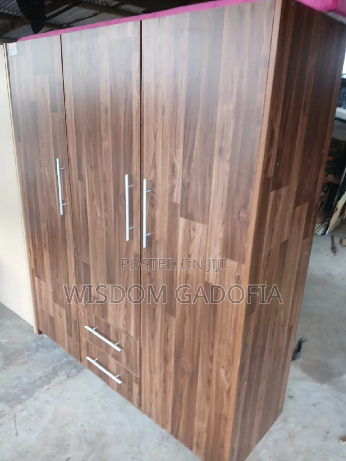 Laminated Wardrobe
