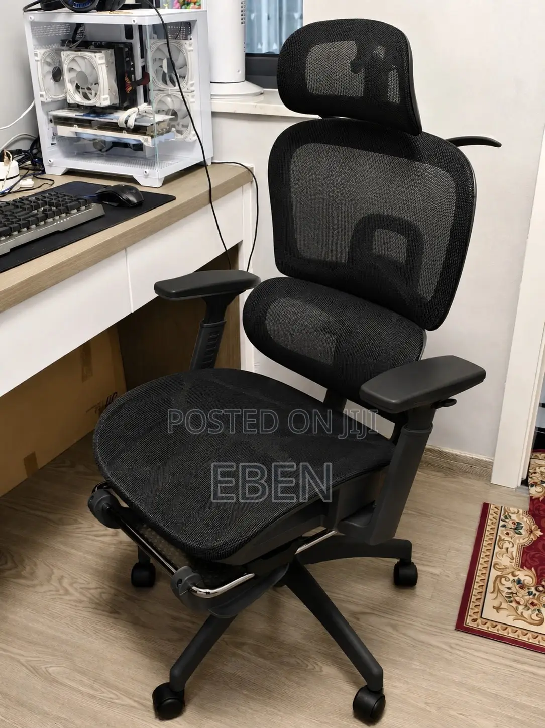 Ergonomic Swivel Office Chair With Adjustable Height Seat