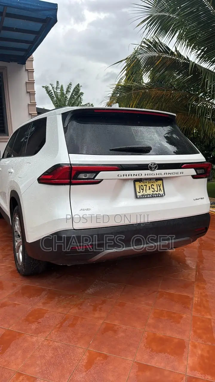 Toyota Grand Highlander Limited AWD 2024 White