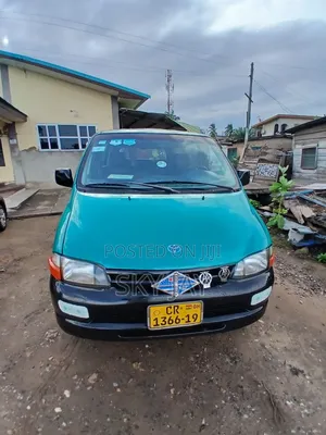 Toyota HiAce 2004 Green