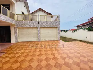 8bdrm House in Adjiriganor for rent