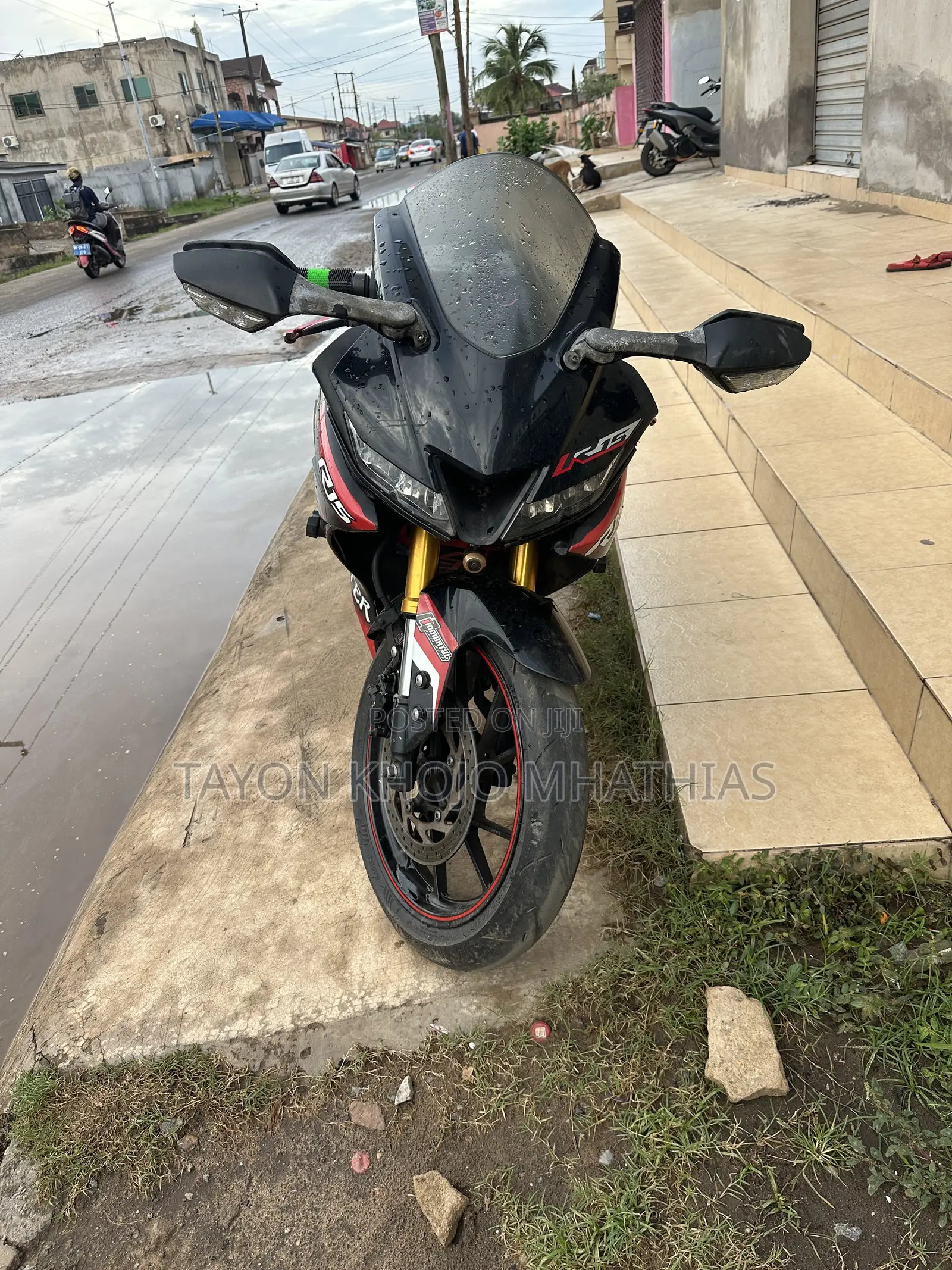 Yamaha 2022 Black