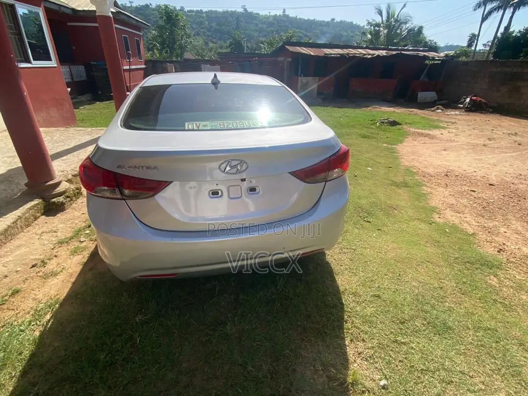 Hyundai Elantra GLS Automatic 2012 Gray