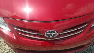 Toyota Corolla LE Special Edition 4dr Sedan (1.8L 4cyl 4A) 2013 Red