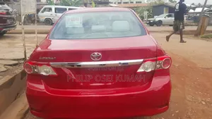 Toyota Corolla LE Special Edition 4dr Sedan (1.8L 4cyl 4A) 2013 Red