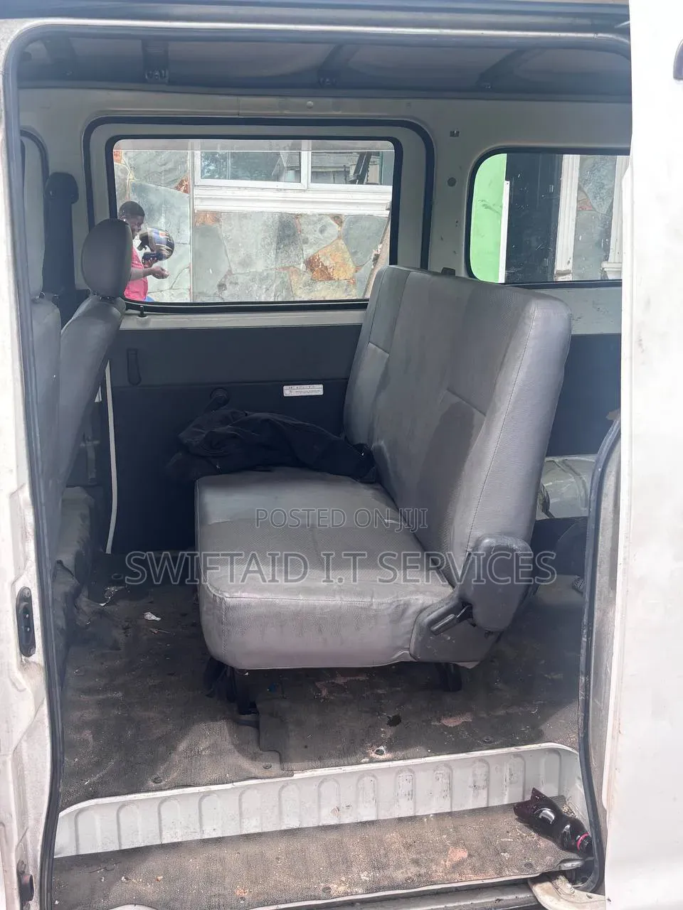 Toyota HiAce 2011 White