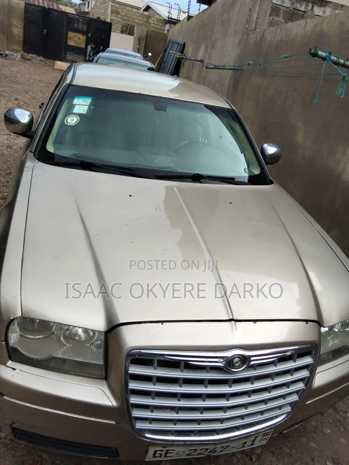 Chrysler 300C Base AWD 2010