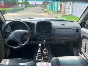 Nissan Hardbody 2011 White