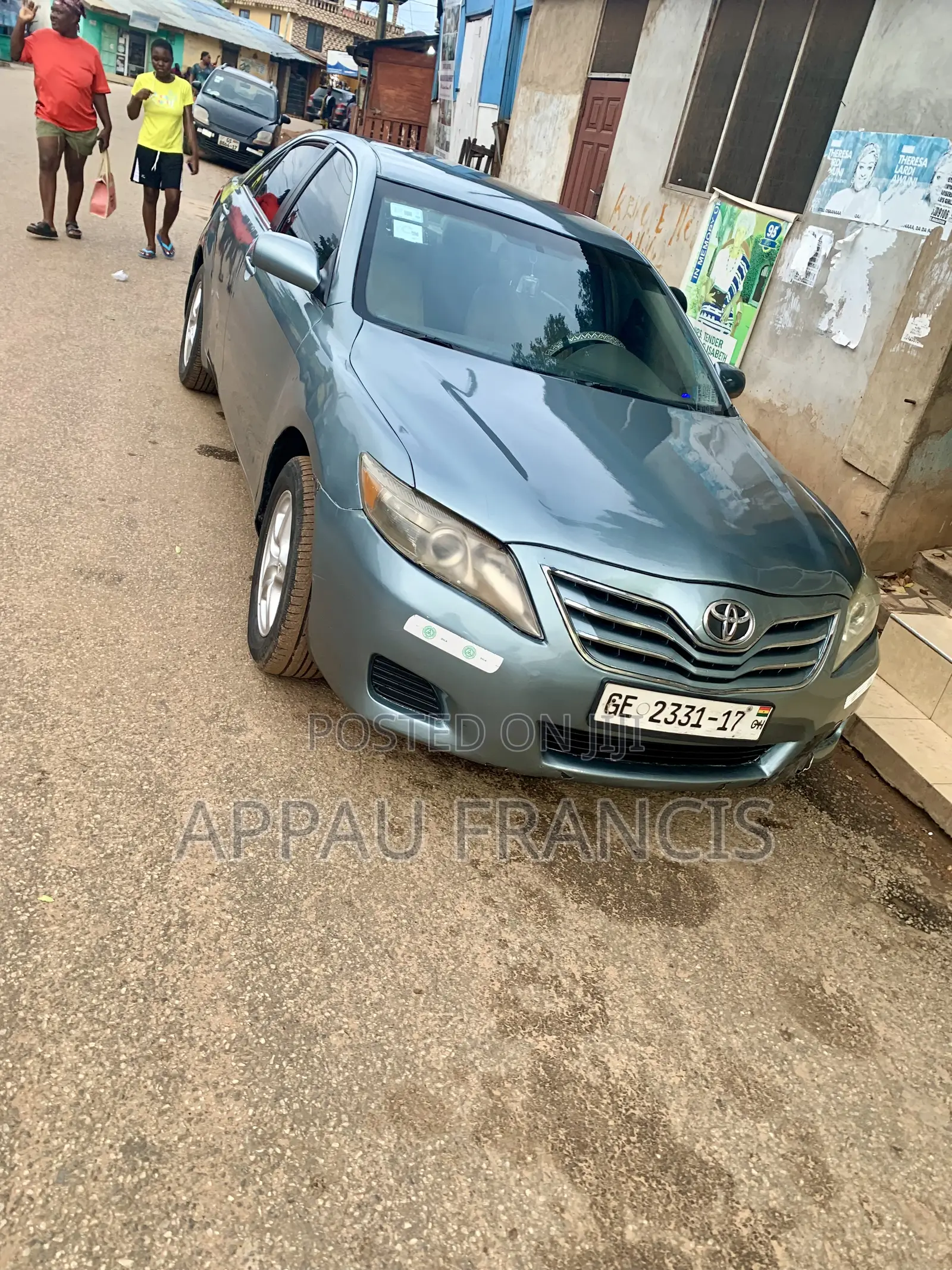 Toyota Camry Base 4dr Sedan (2.5L 4cyl 6M) 2011 Green