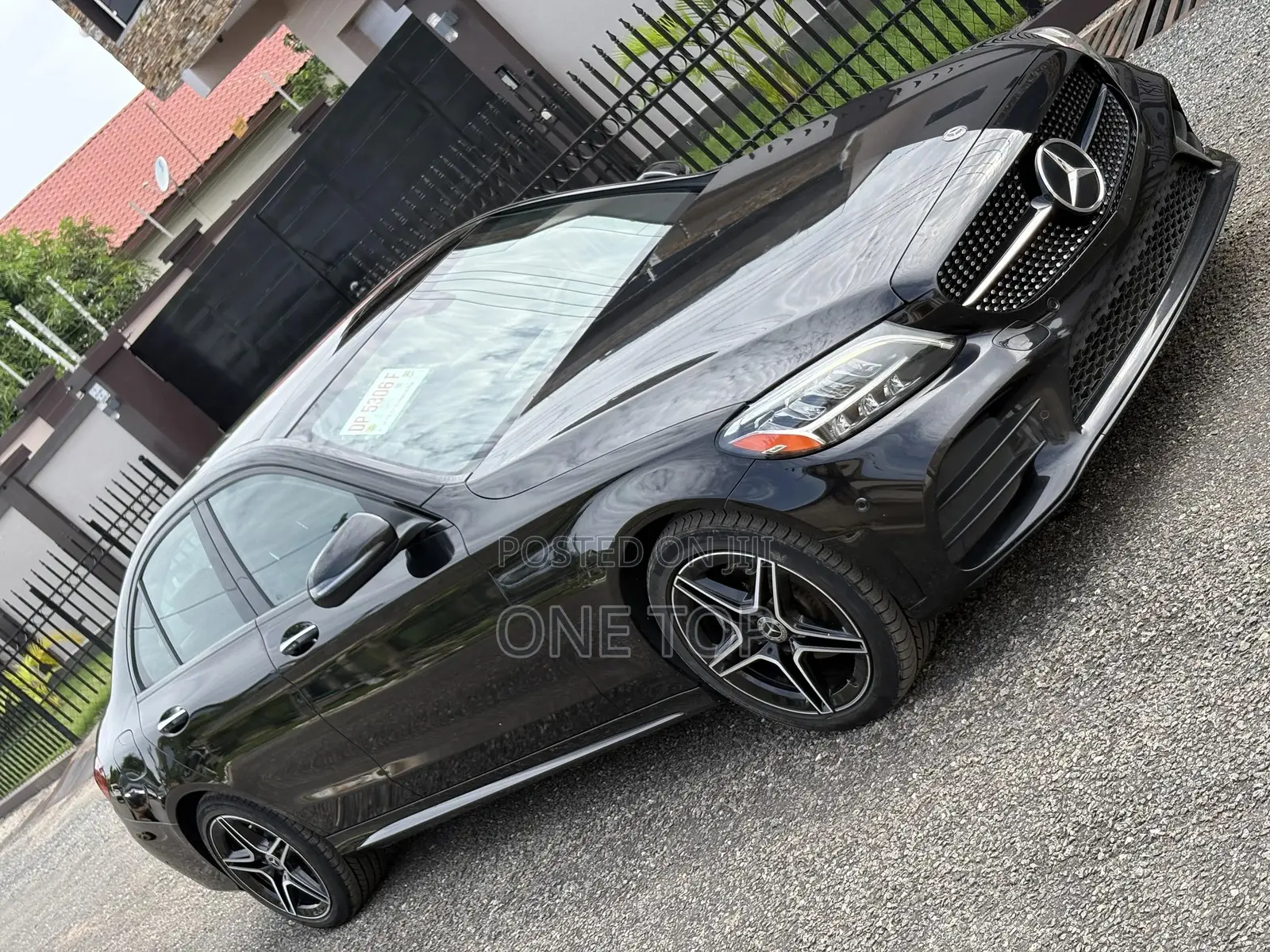 Mercedes-Benz C300 2021 Black
