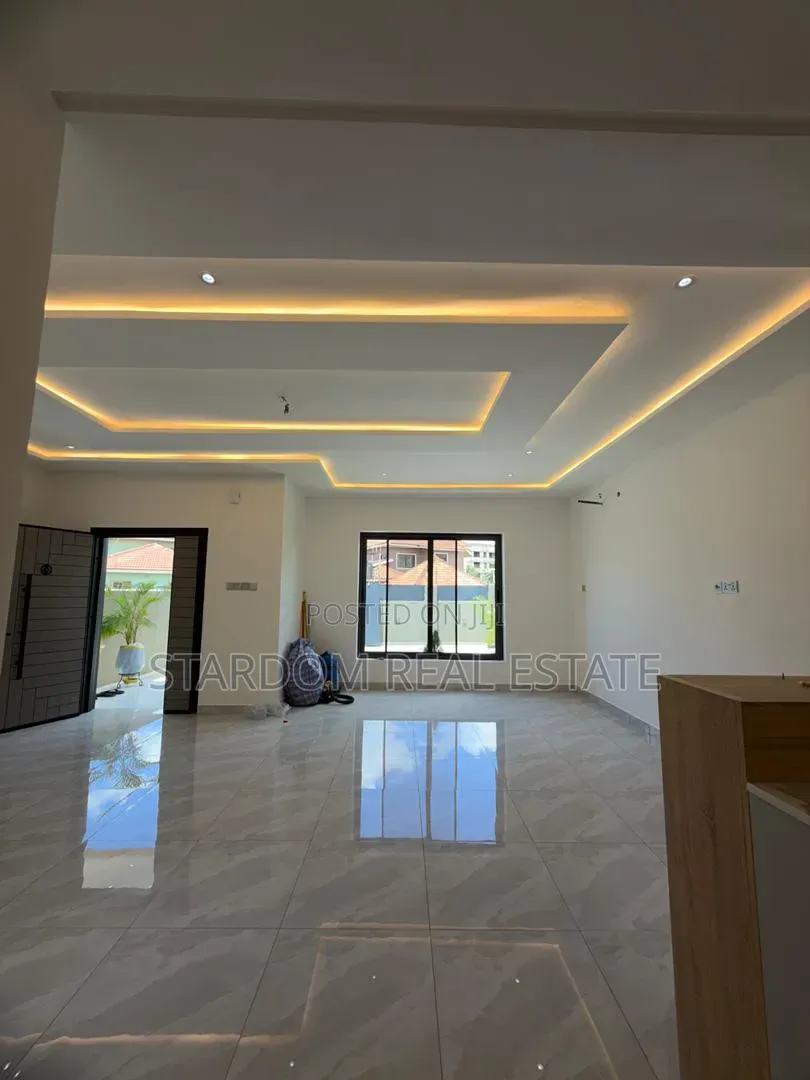 3bdrm Bungalow in West Trassaco, School Junction for sale
