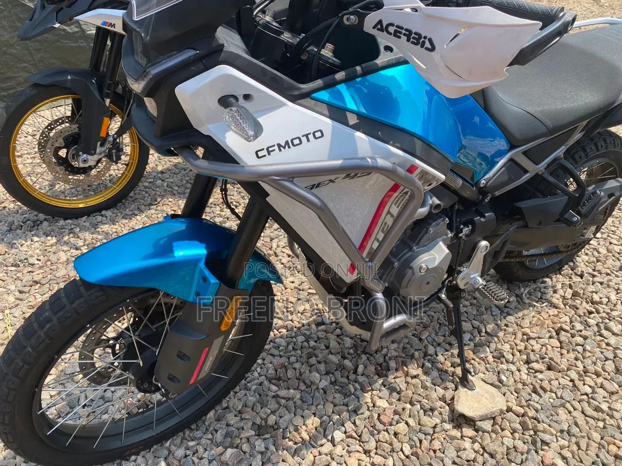 CFMoto 400NK 2025 White