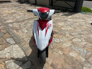 Yamaha 2021 White