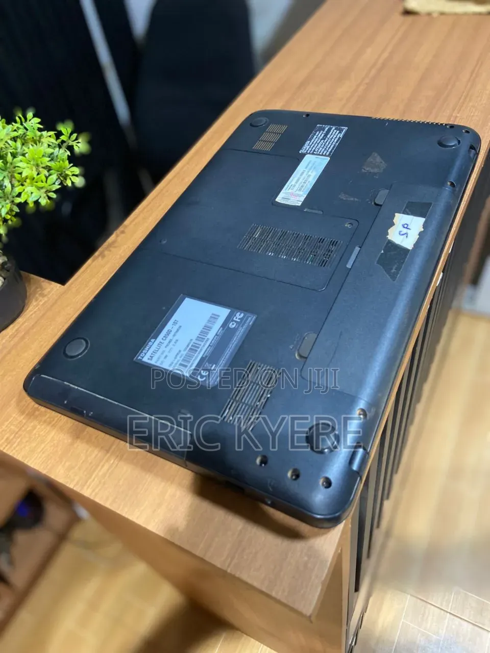 Laptop Toshiba Satellite C850 4GB AMD HDD 256GB