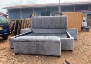 Luxurious Queen Size Bed