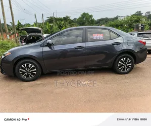 Toyota Corolla 2016 Gray