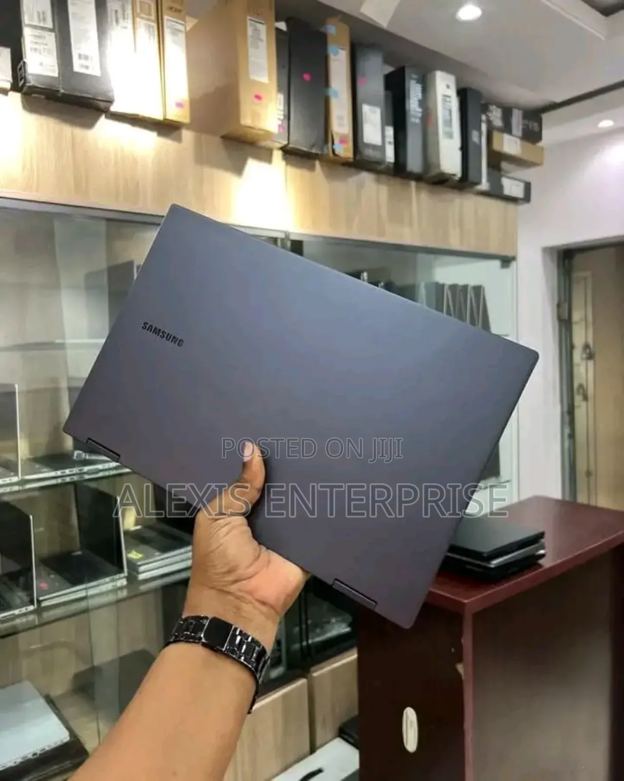 New Laptop Samsung Galaxy Book4 Ultra 16GB Intel Core i7 SSD 1T