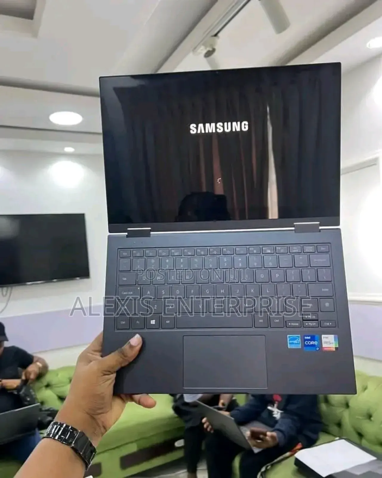 New Laptop Samsung Galaxy Book4 Ultra 16GB Intel Core i7 SSD 1T