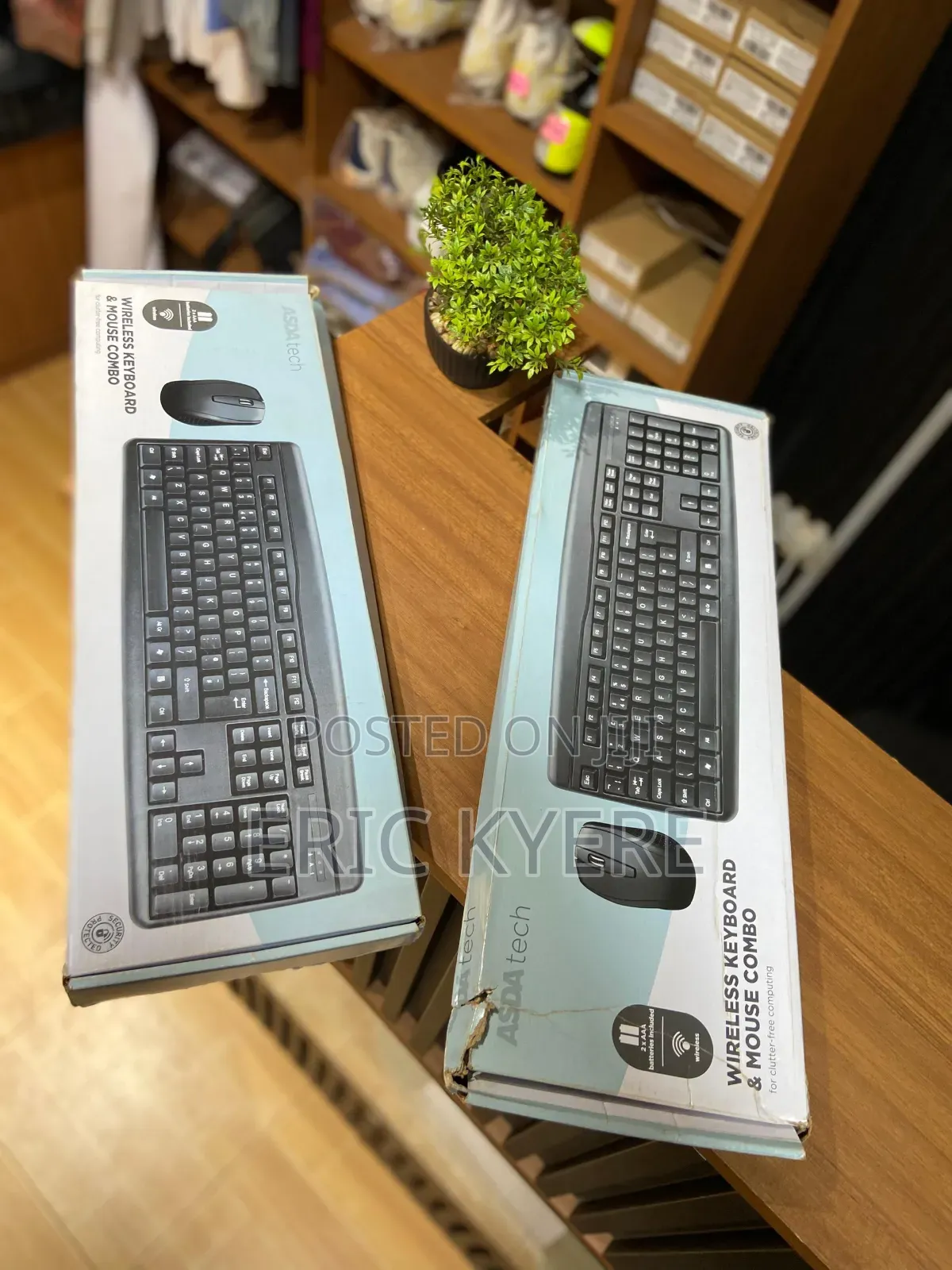 Asda Tech Wireless Keyboard and Mouse Set (Clutter-Free Computing)