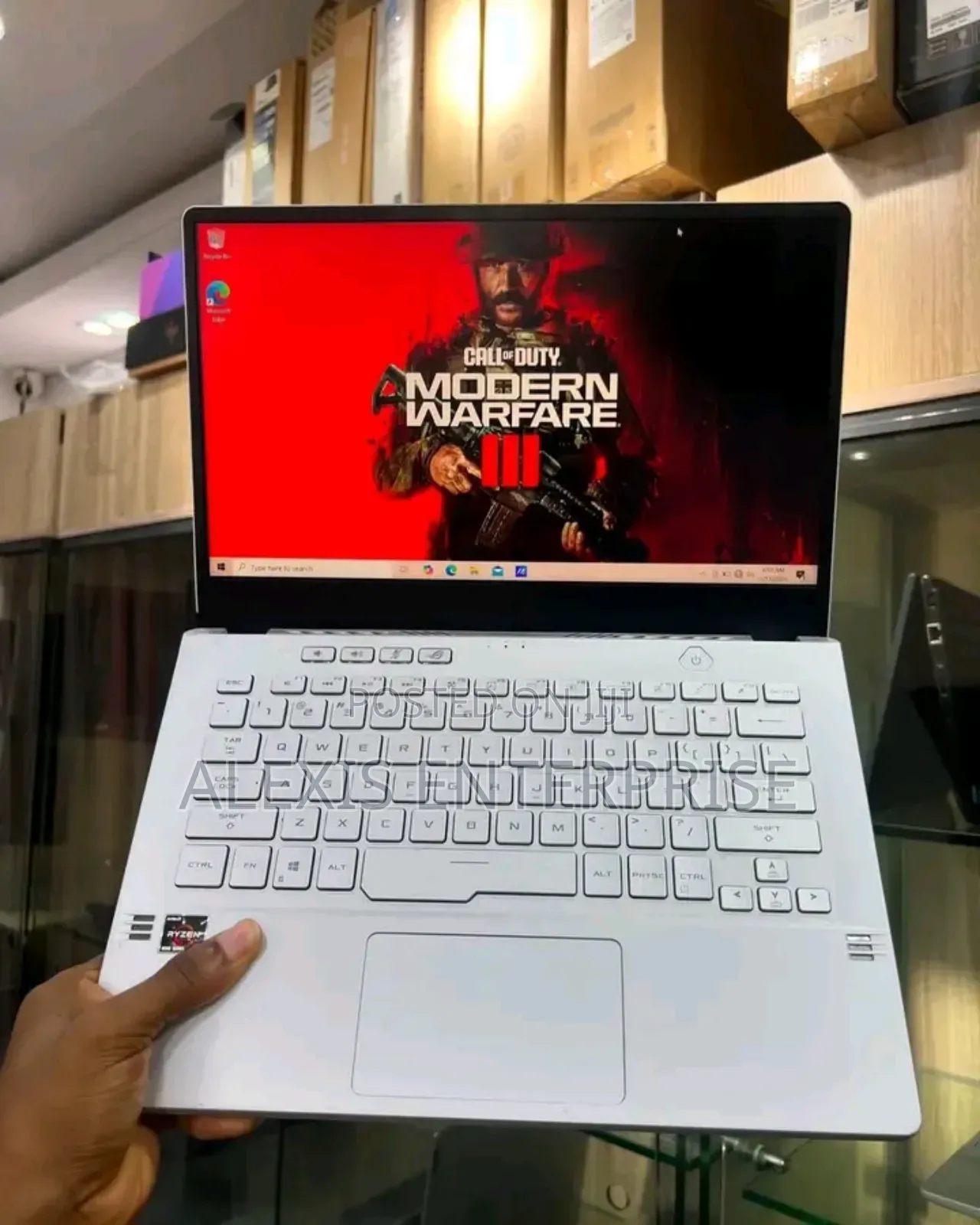 Laptop Samsung Galaxy Book4 Ultra 16GB Intel Core i7 SSD 1T
