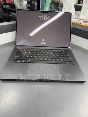 Apple MacBook Pro 2023 M3 Pro 14-inch 18GB Apple M3 Pro SSD 512GB