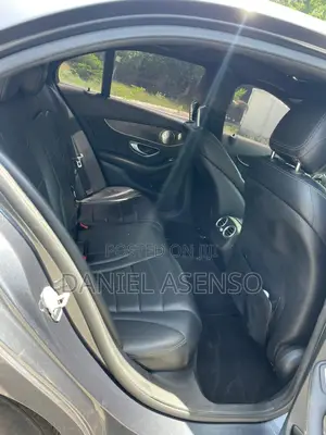 Mercedes-Benz C300 2016 Gray