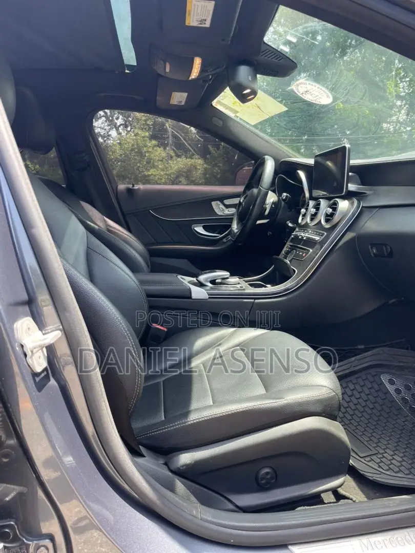 Mercedes-Benz C300 2016 Gray