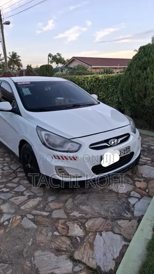 Hyundai Accent 2012 White