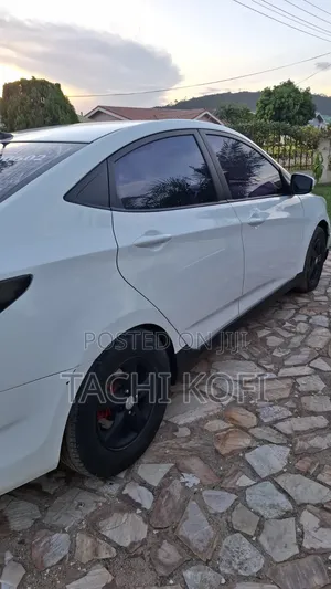 Hyundai Accent 2012 White