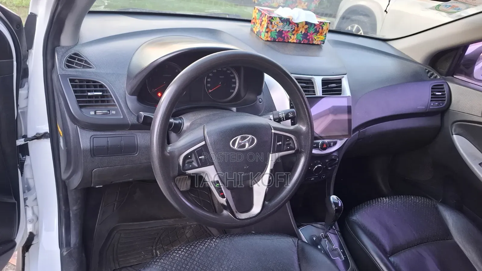 Hyundai Accent 2012 White