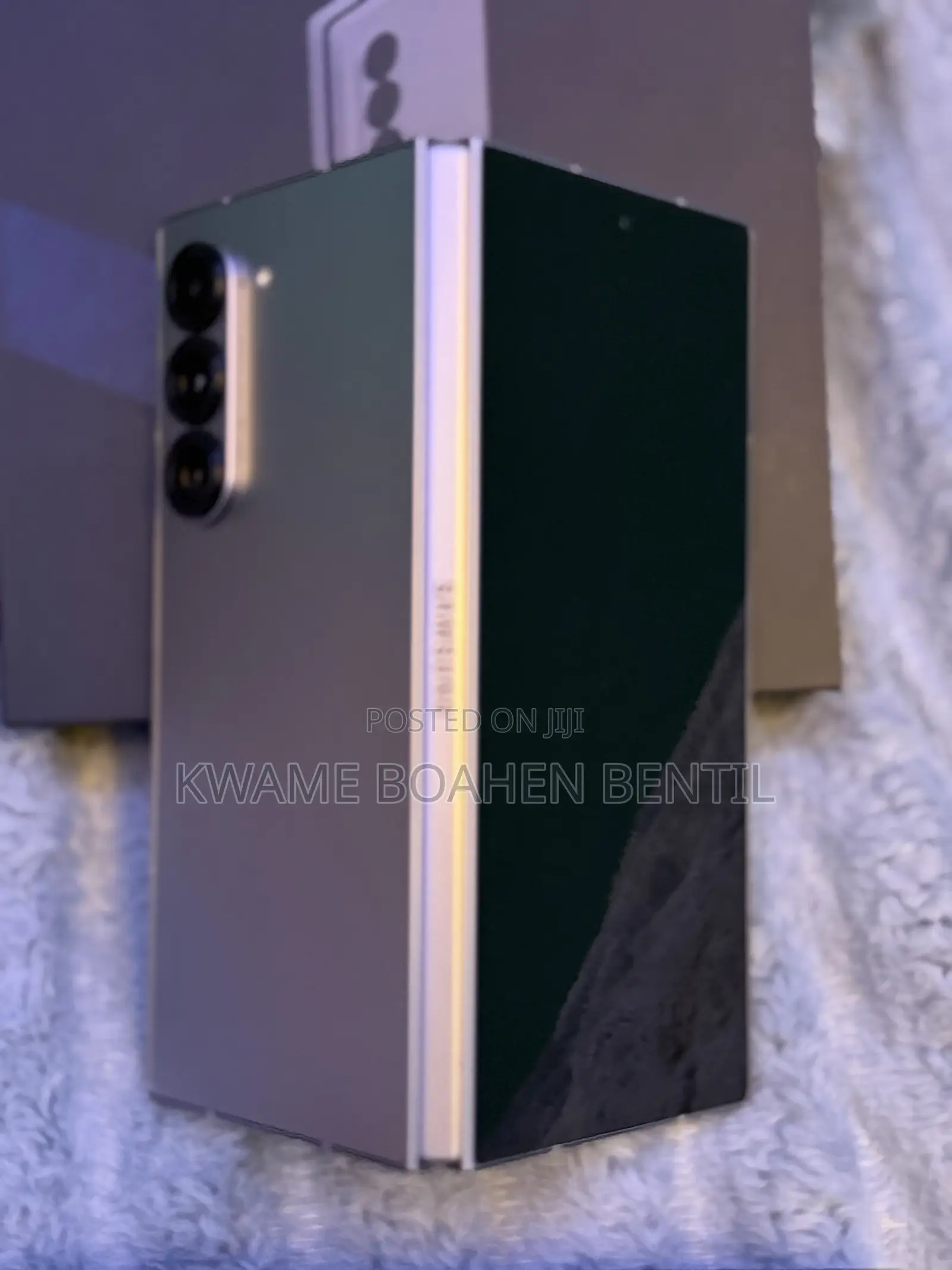 New Samsung Galaxy Fold 512 GB Silver