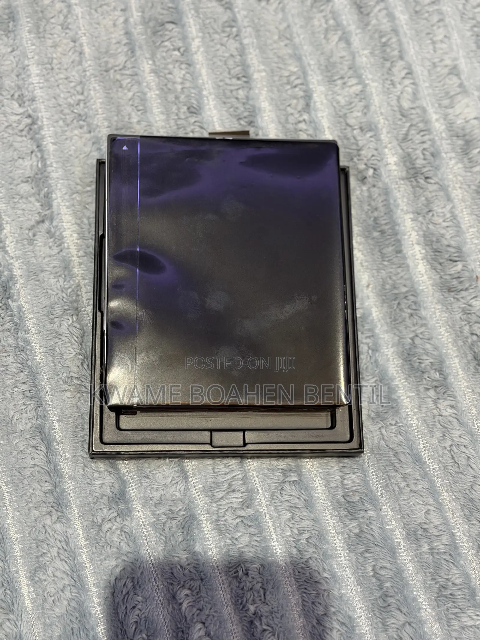 New Samsung Galaxy Fold 512 GB Silver