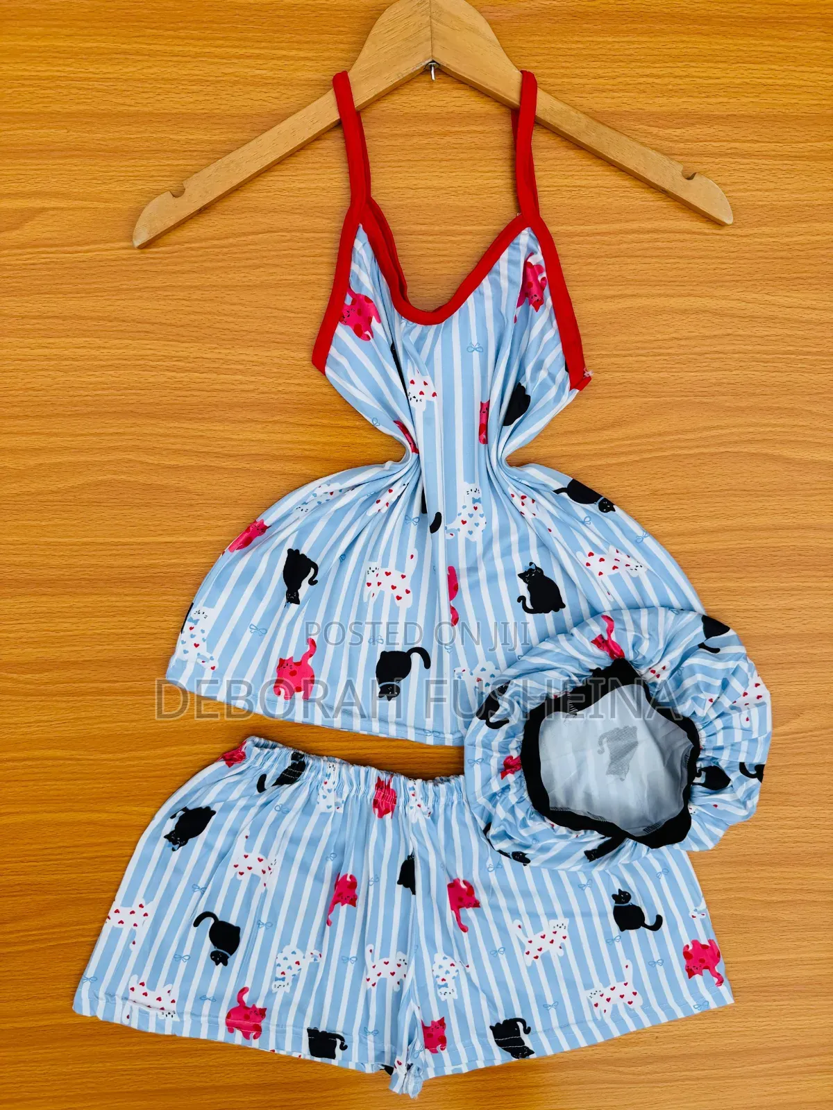 Pyjamas/Night Wear