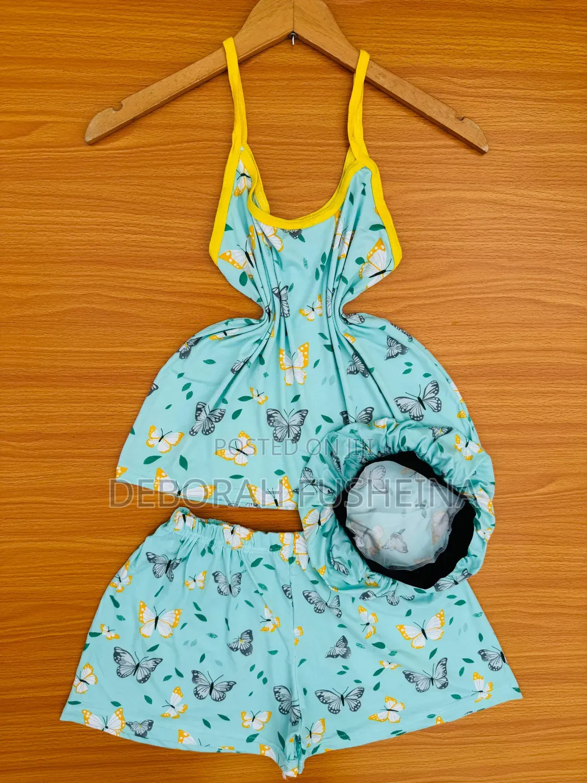Pyjamas/Night Wear