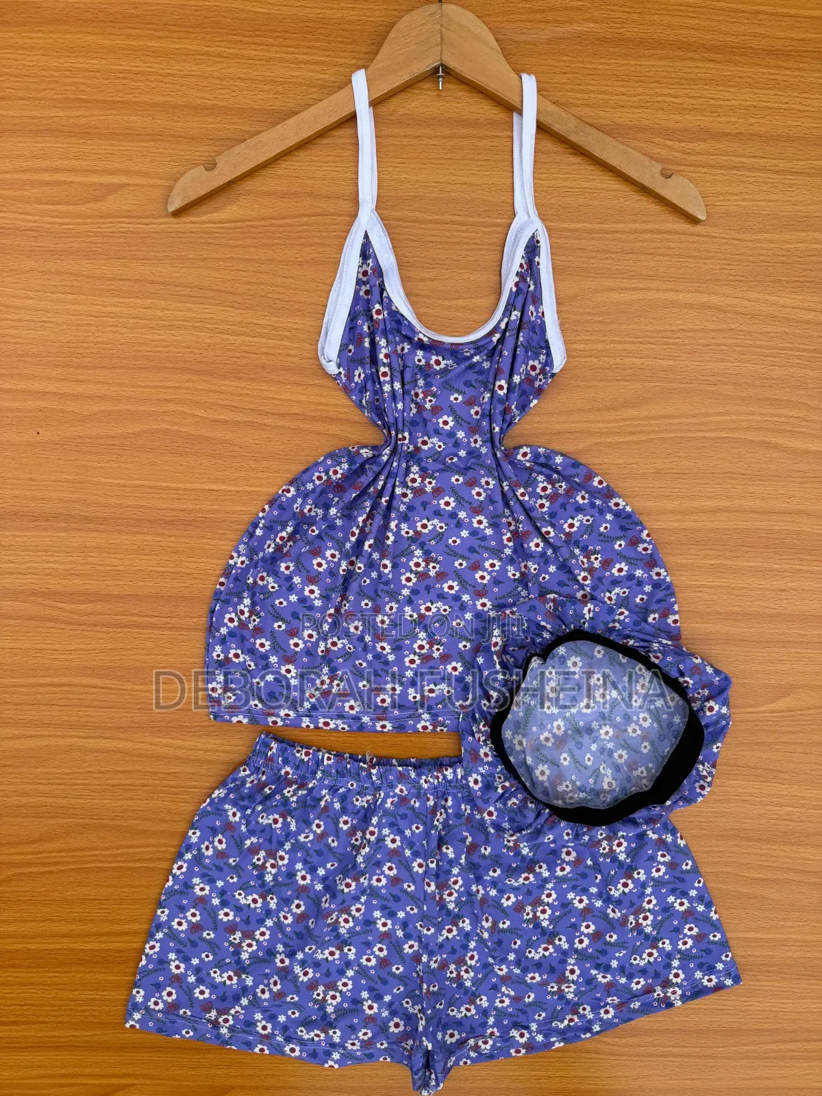 Pyjamas/Night Wear